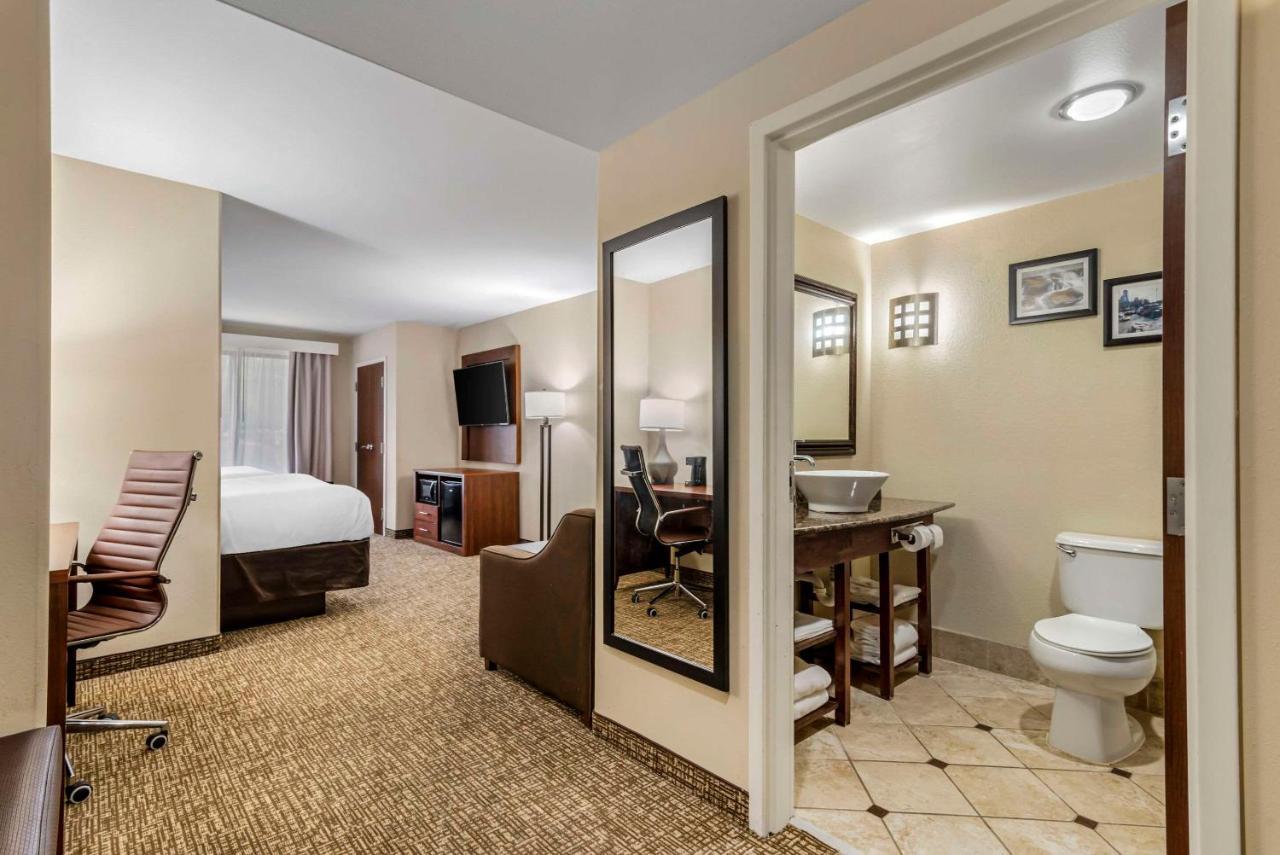 Comfort Suites At Kennesaw State University Экстерьер фото