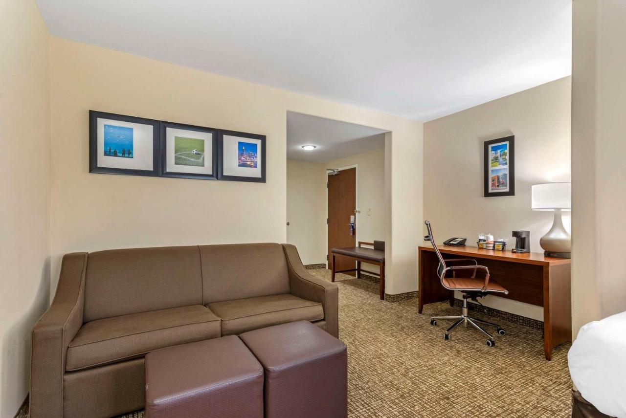 Comfort Suites At Kennesaw State University Экстерьер фото
