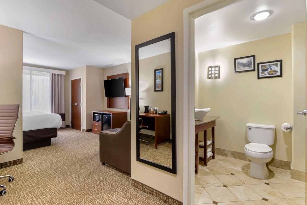 Comfort Suites At Kennesaw State University Экстерьер фото