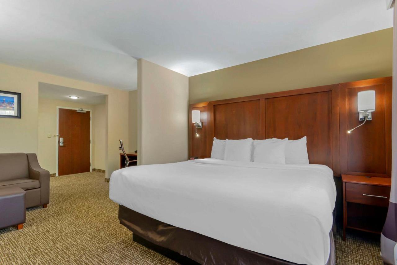 Comfort Suites At Kennesaw State University Экстерьер фото