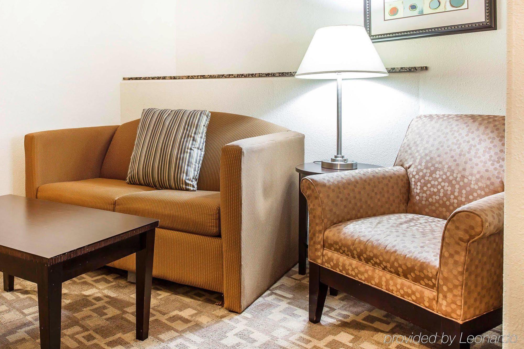 Comfort Suites At Kennesaw State University Экстерьер фото