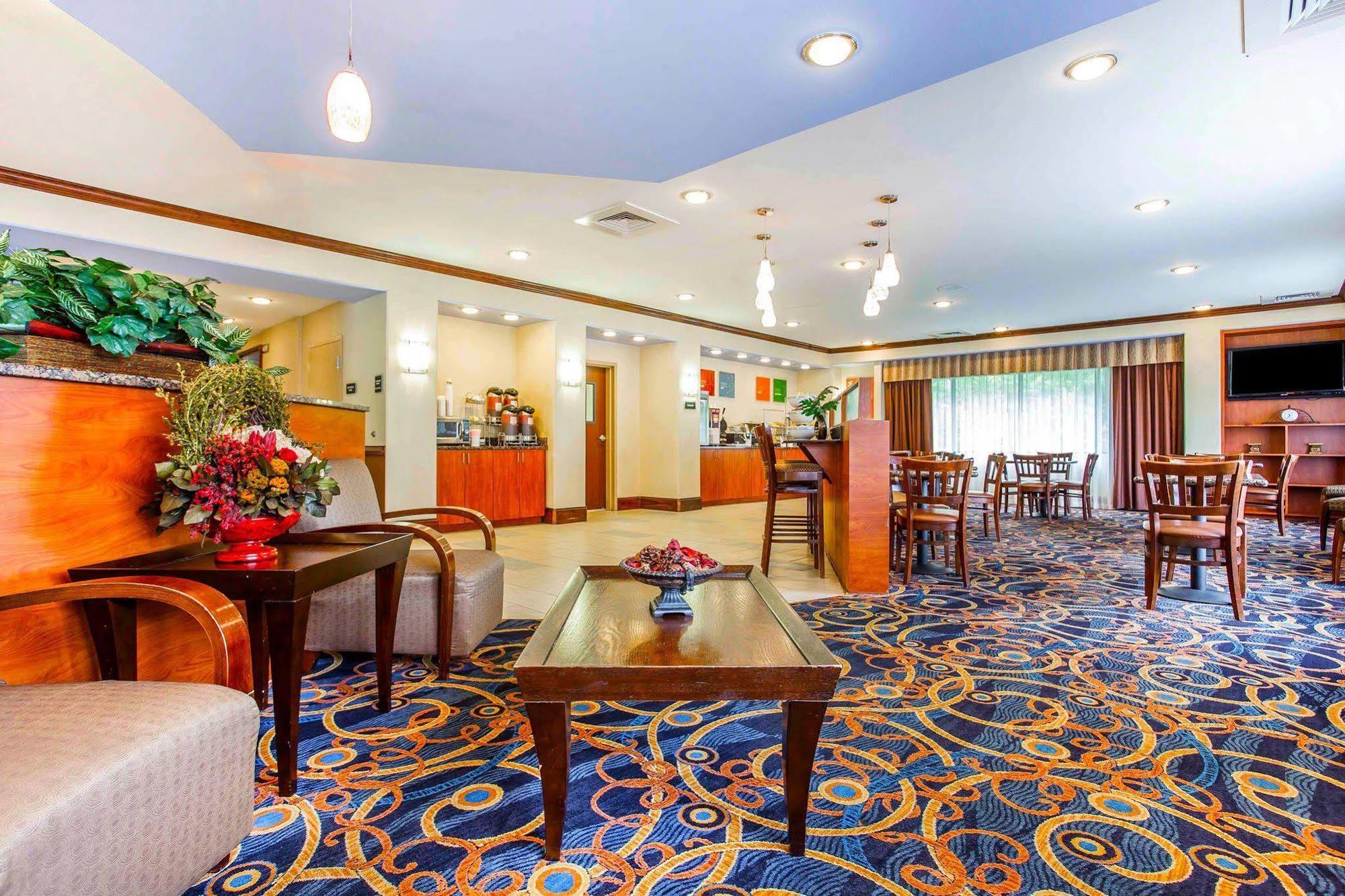 Comfort Suites At Kennesaw State University Экстерьер фото