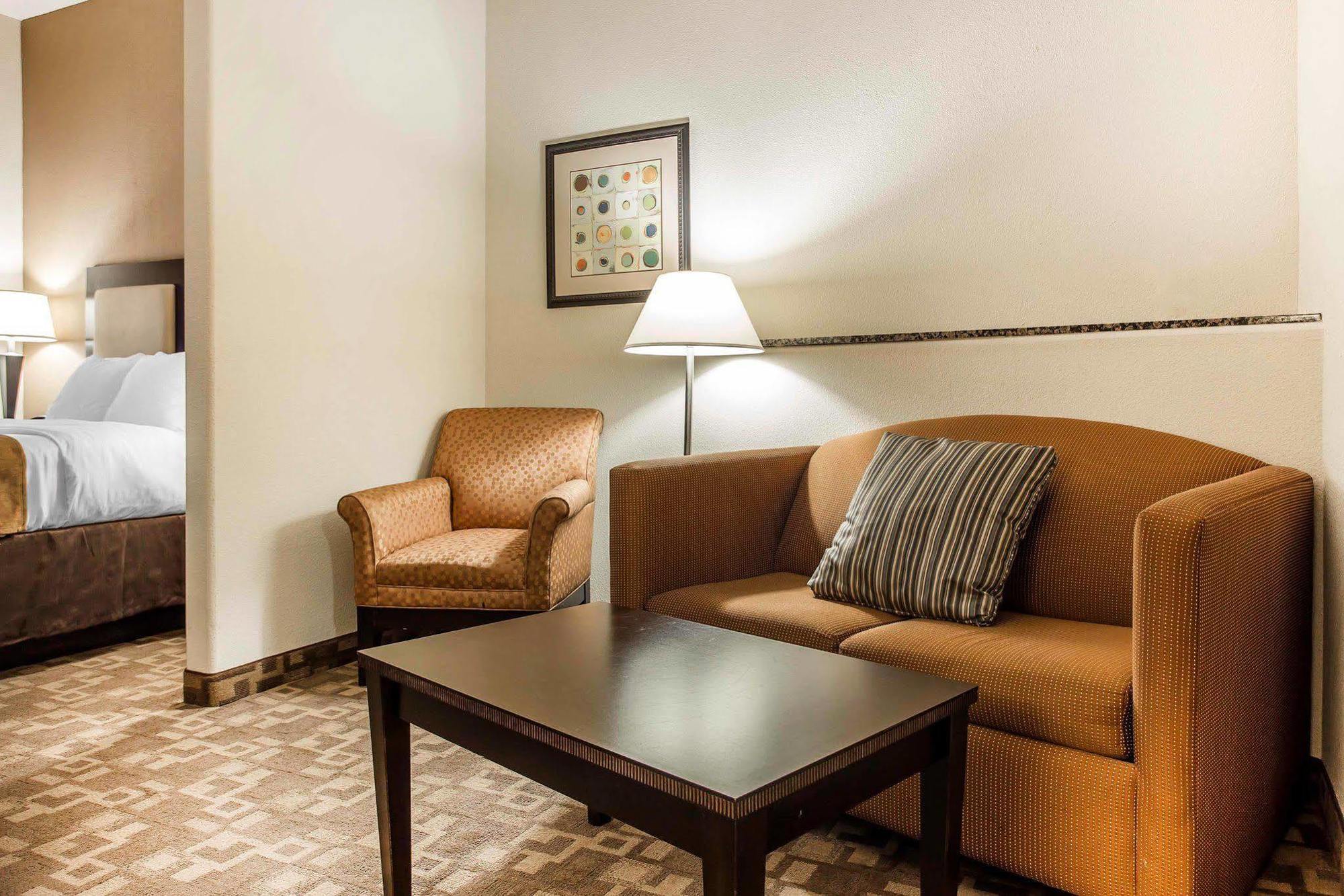 Comfort Suites At Kennesaw State University Экстерьер фото